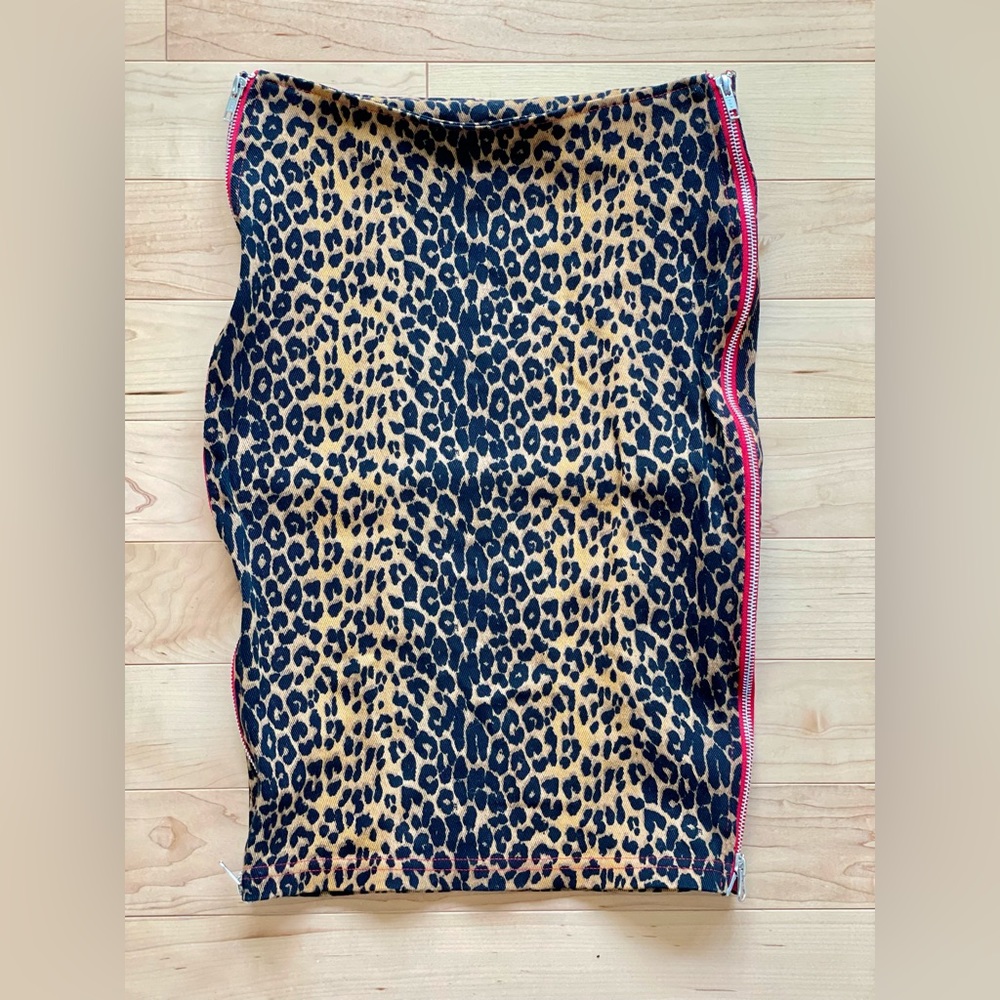 Switchblade Stiletto Leopard skirt